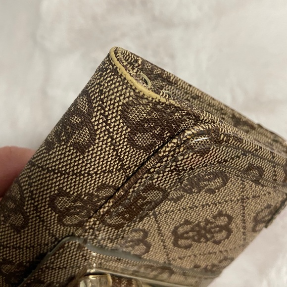 Guess wallet - Picture 9 of 10